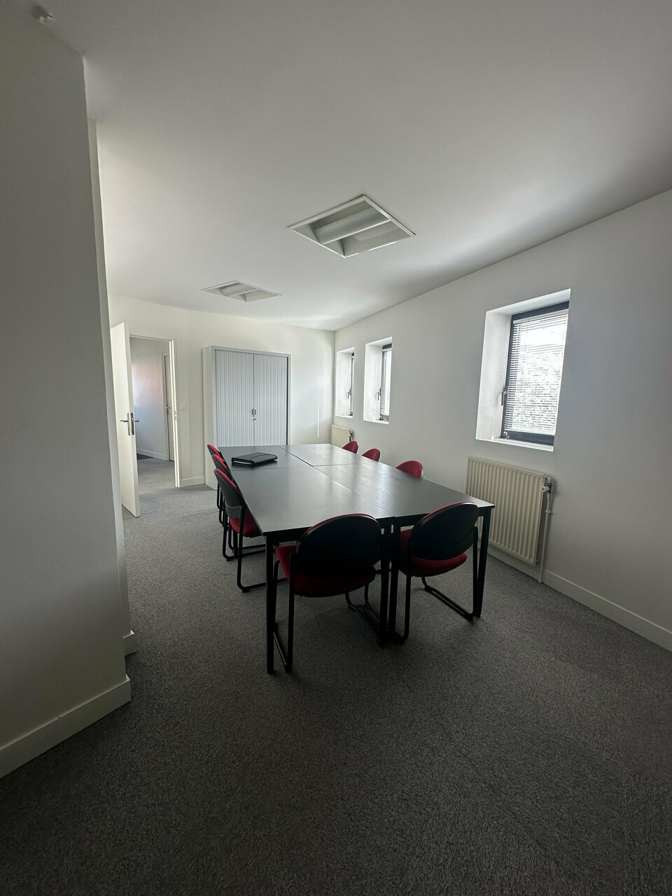 Bureaux SAINT OUEN L'AUMONE - photo 2