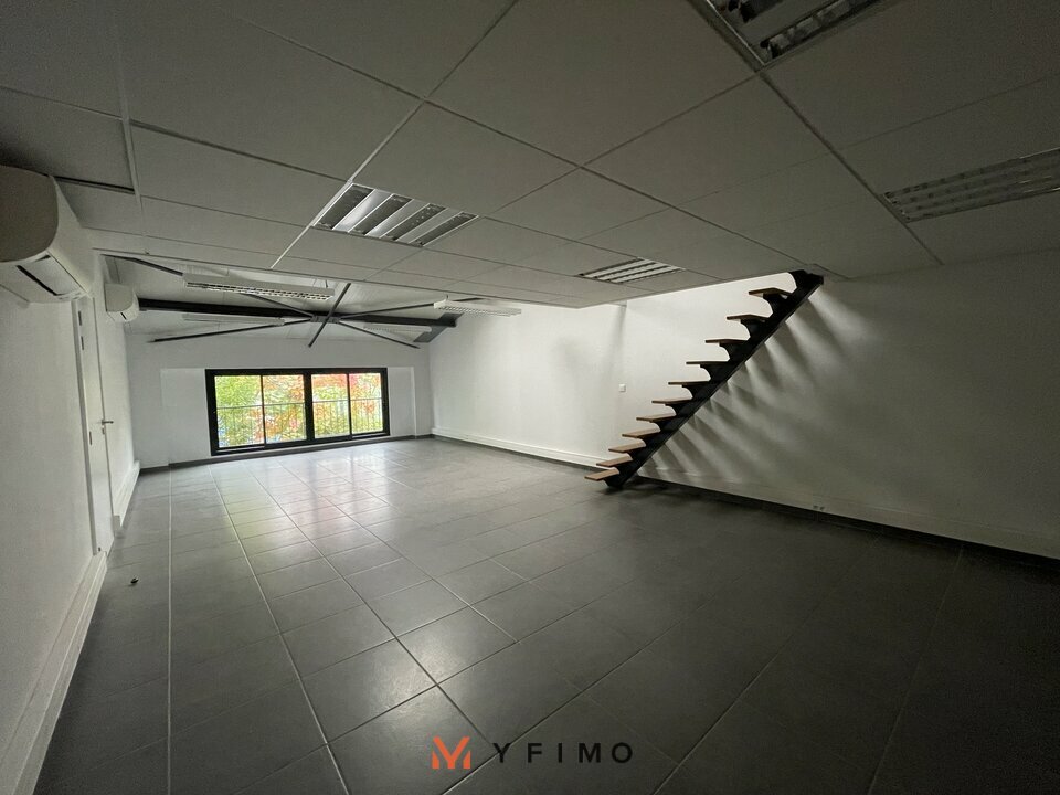 Bureaux CHAMBOURCY - photo 4
