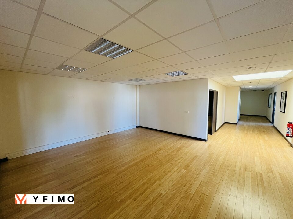 Bureaux LES ALLUETS LE ROI - photo 5