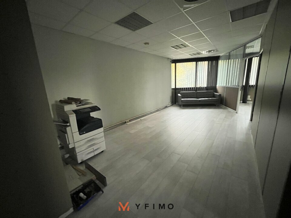 Bureaux AUBERGENVILLE - photo 2