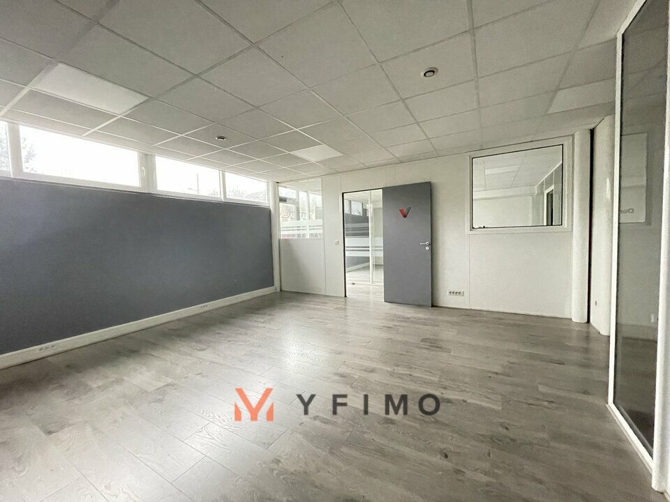 Bureaux MAULE - photo 3