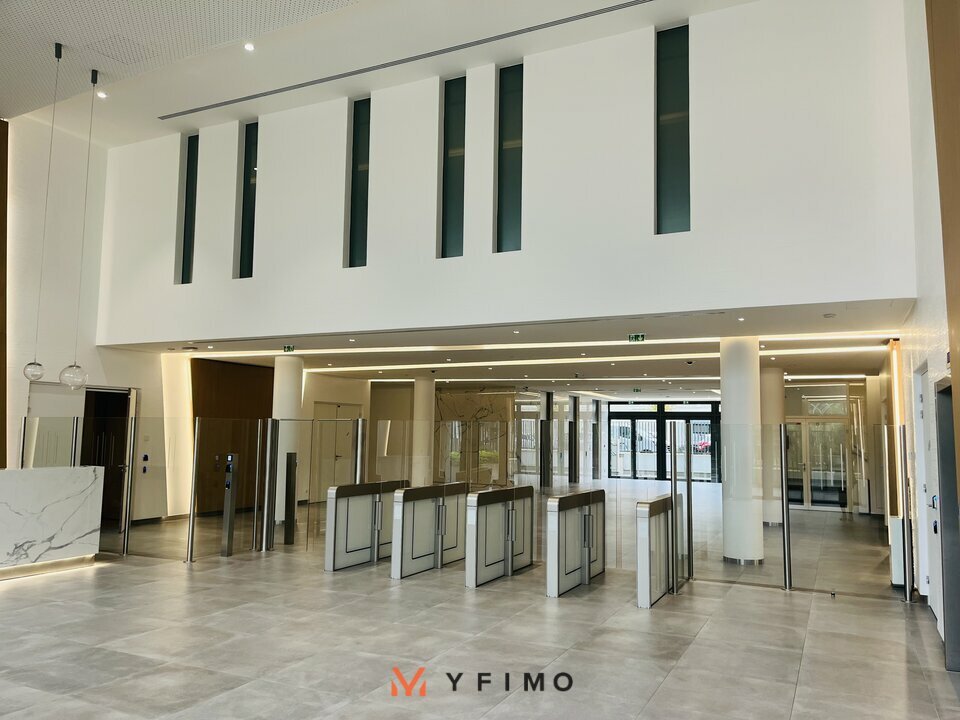 Bureaux MONTIGNY LE BRETONNEUX - photo 8