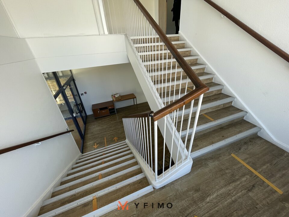 Bureaux AUBERGENVILLE - photo 6