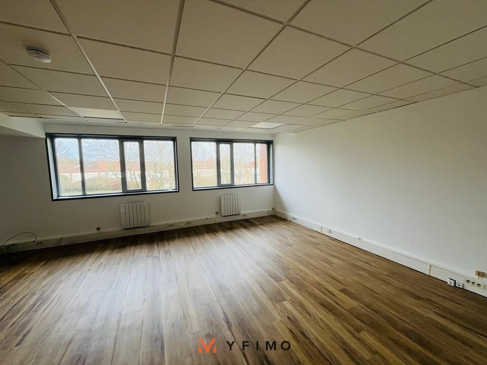Bureaux VOISINS-LE-BRETONNEUX - photo 4