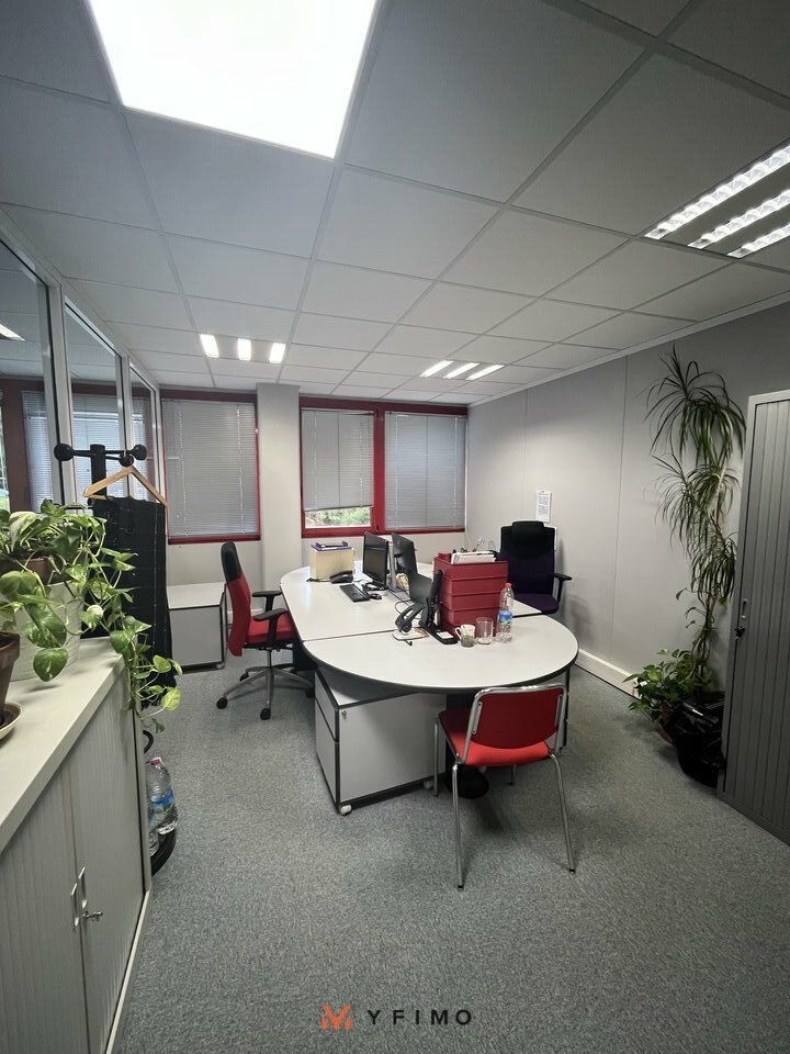 Local d'activites TRAPPES - photo 4