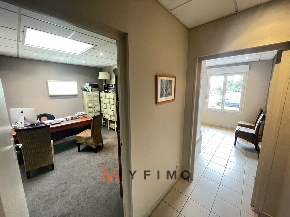 Bureaux LES MUREAUX - photo 9
