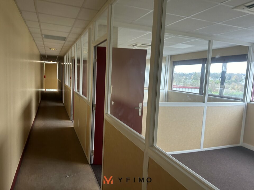 Local d'activites MAGNY EN VEXIN - photo 12
