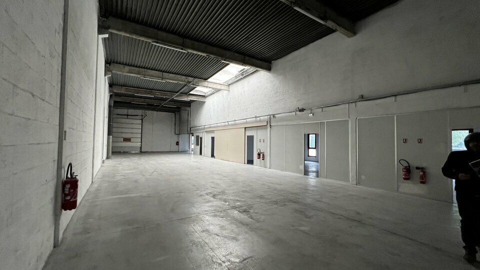 Local d'activites ERAGNY - photo 2