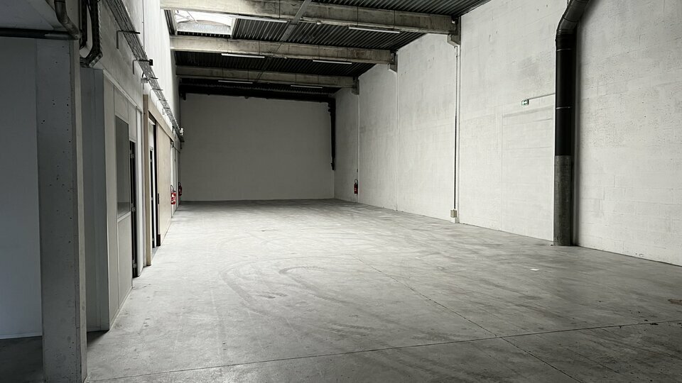 Local d'activites ERAGNY - photo 6