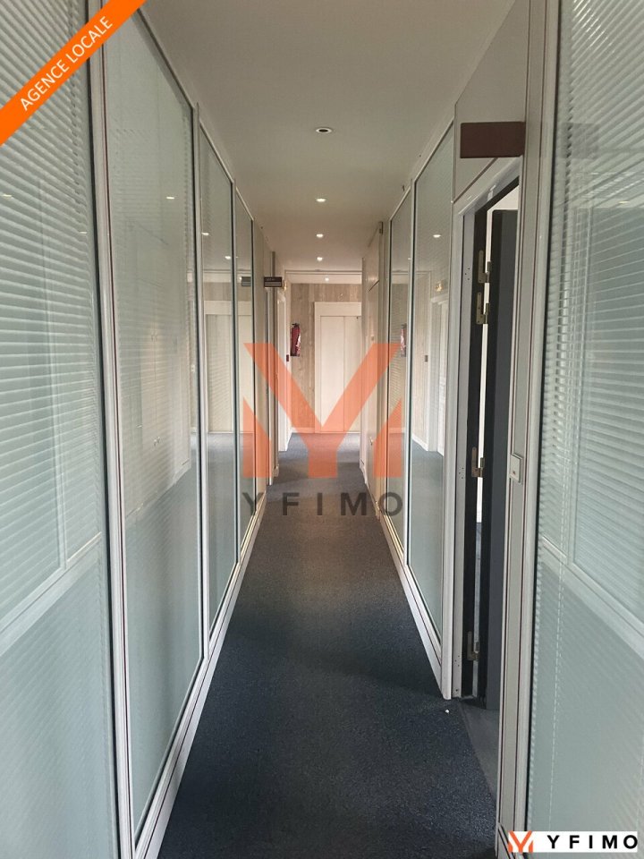 Location locaux d'activité POISSY (78300)