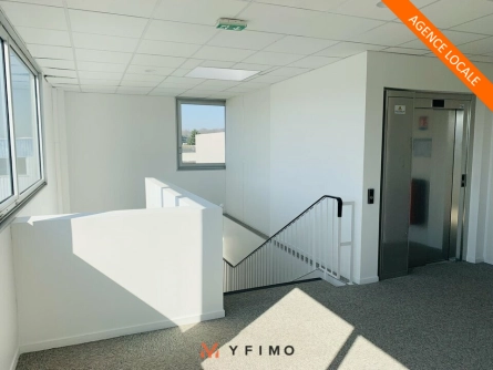Photo 1 – location bureaux ORGEVAL (78630)