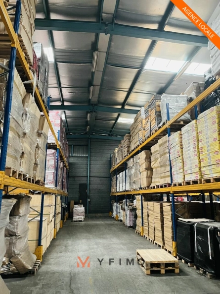 Photo 1 – location entrepôts et locaux d'activité	SARTROUVILLE (78500)