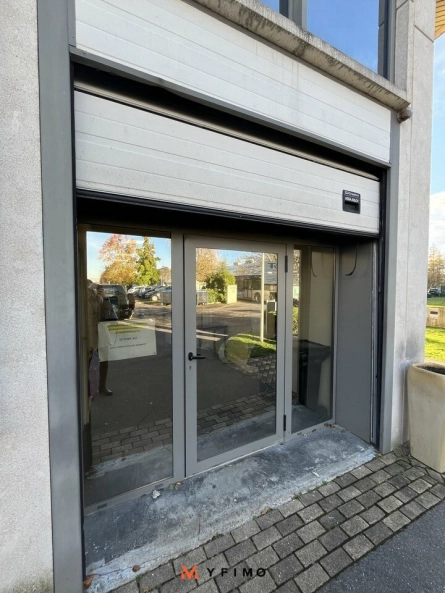 Photo 1 – location entrepôts et locaux d'activité	POISSY (78300)