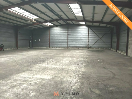 Photo 1 – location entrepôts et locaux d'activité EPONE (78680)