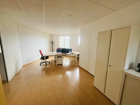 Photo 1 – location bureaux MAISONS LAFFITTE (78600)