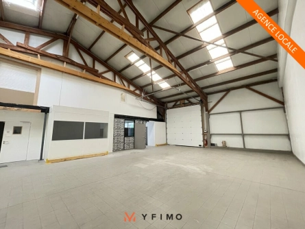 Photo 1 – location entrepôts et locaux d'activité ROSNY SUR SEINE (78710)