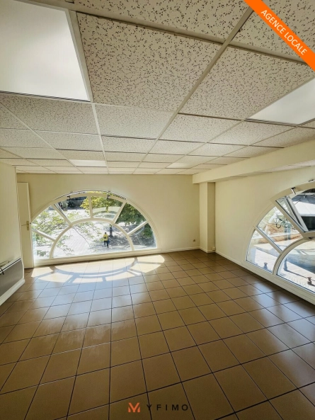 Photo 1 – vente bureaux POISSY (78300)