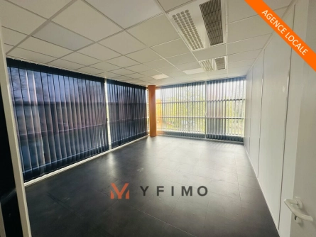 Photo 1 – location bureaux POISSY (78300)