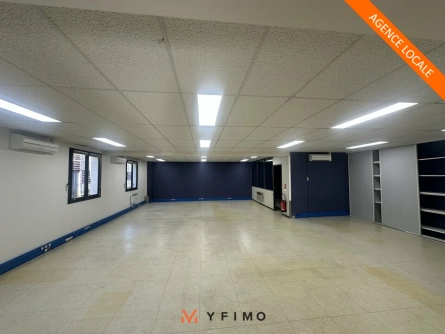 Photo 1 – location bureaux POISSY (78300)