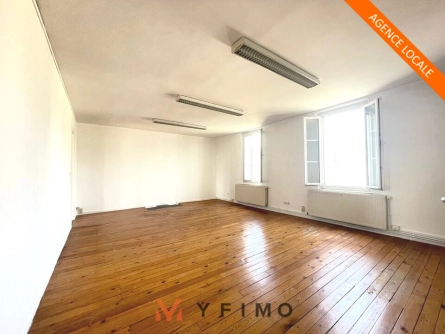 Photo 1 – location bureaux LES MUREAUX (78130) de 88 m²