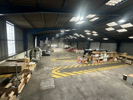 Photo 1 – vente entrepôts et locaux d'activité PORCHEVILLE (78440)