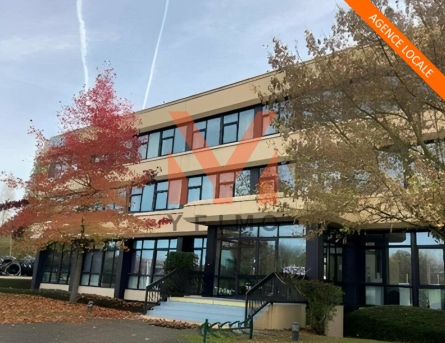 Photo 1 – location entrepôts et locaux d'activité RAMBOUILLET (78120)