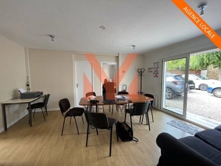 Photo 1 – location bureaux POISSY (78300)
