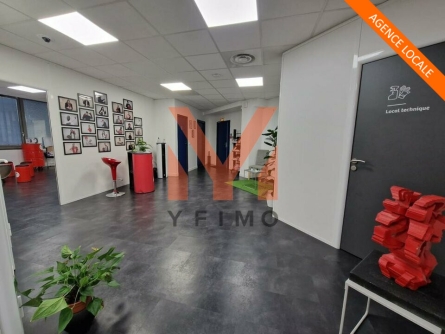 Photo 1 – location bureaux POISSY (78300)