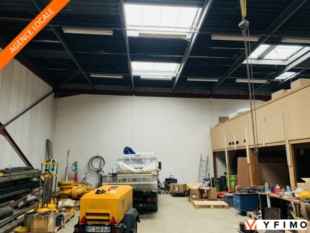 Photo 1 – location entrepôts et locaux d'activité VERNOUILLET (78540)