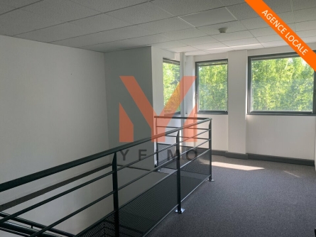 Photo 1 – location bureaux ELANCOURT (78990)