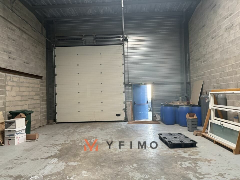 VENTE ENTREPÔTS ET LOCAUX D'ACTIVITÉ AUBERGENVILLE (78410) | 78_1560 | photo 5