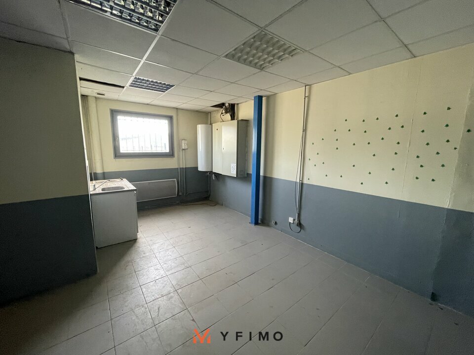 LOCATION ENTREPÔTS ET LOCAUX D'ACTIVITÉ GARGENVILLE (78440) | 78_1382 | photo 3