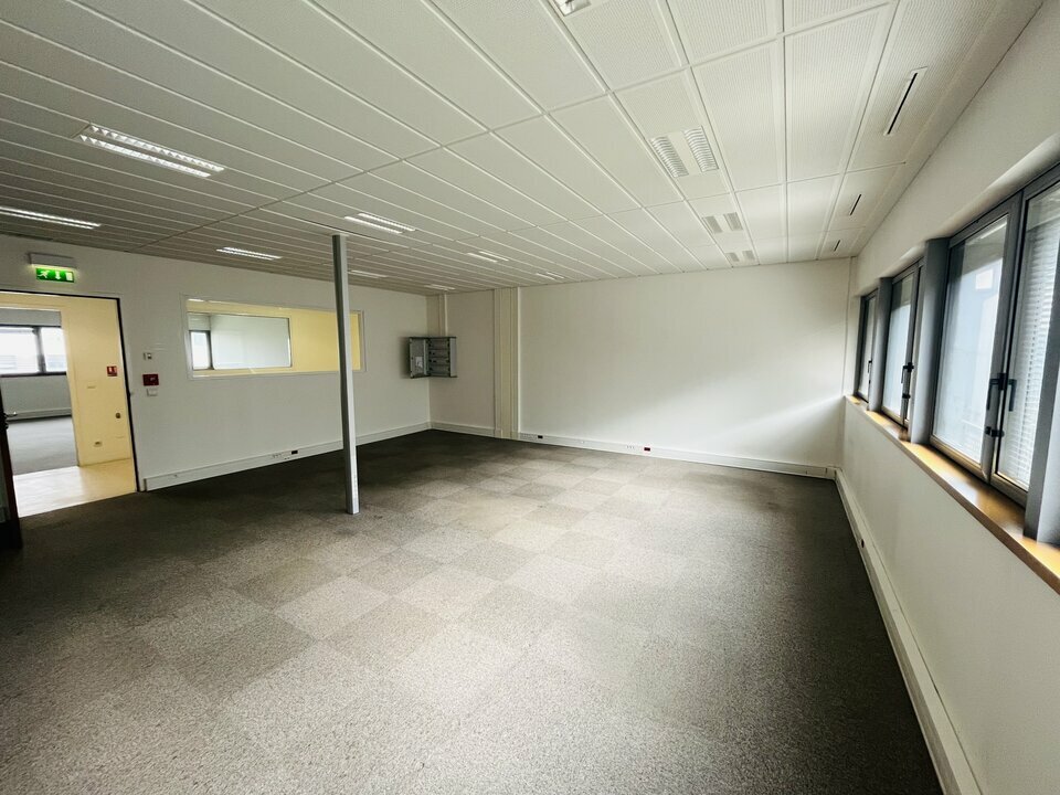 LOCATION BUREAUX BUCHELAY (78200) | 78_0577 | photo 11