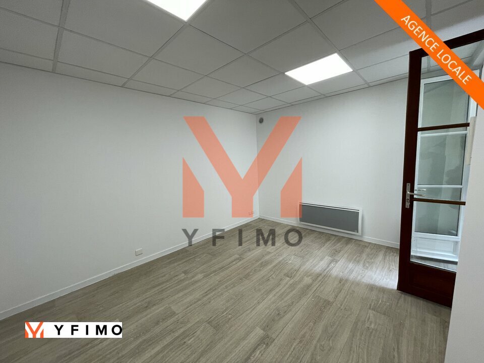 LOCATION BUREAUX POISSY (78300) | 78_0581 | photo 1