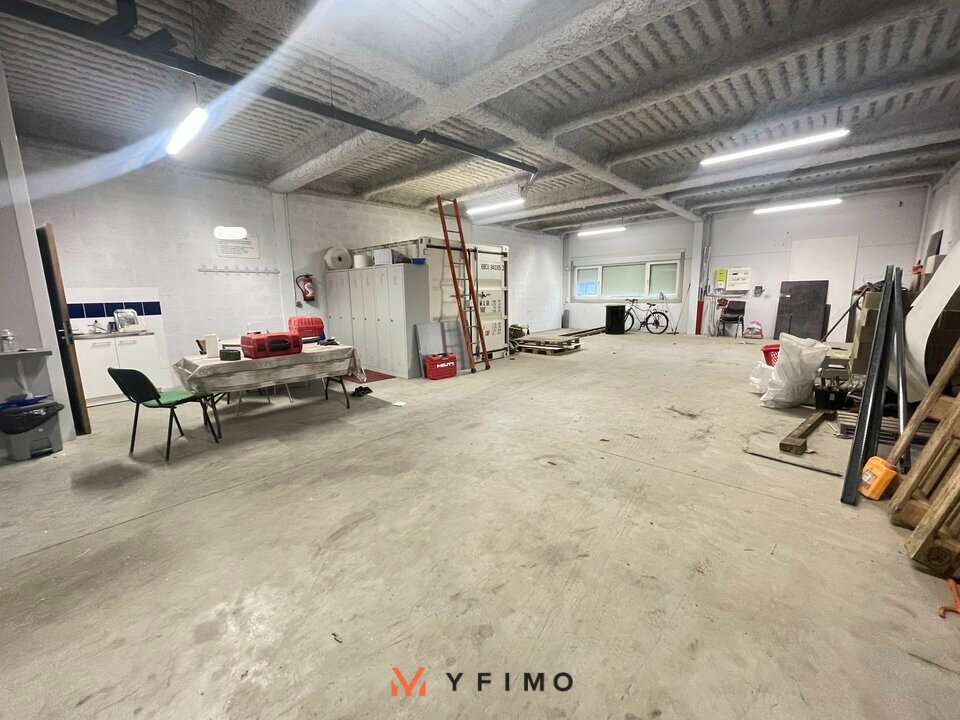 LOCATION ENTREPÔTS ET LOCAUX D'ACTIVITÉ AUBERGENVILLE (78410) | 78_0940 | photo 2