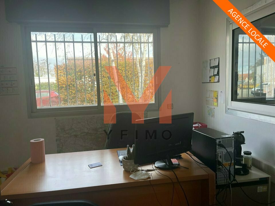 LOCATION ENTREPÔTS ET LOCAUX D'ACTIVITÉ AUBERGENVILLE (78410) | 78_0629 | photo 3