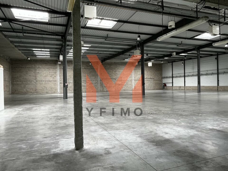 LOCATION ENTREPÔTS ET LOCAUX D'ACTIVITÉ TRAPPES (78190) | 78_0568 | photo 3