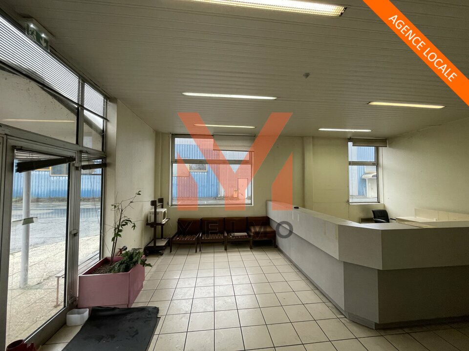 LOCATION ENTREPÔTS ET LOCAUX D'ACTIVITÉ LES MUREAUX (78130) | 78_0829 | photo 3