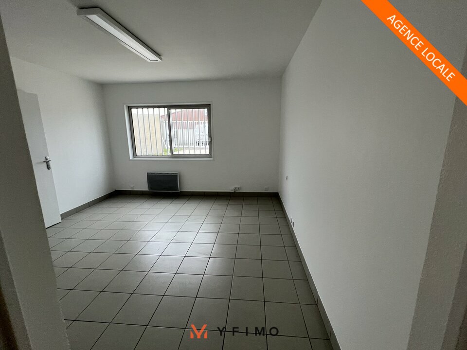 LOCATION ENTREPÔTS ET LOCAUX D'ACTIVITÉ GARGENVILLE (78440) | 78_0427 | photo 5