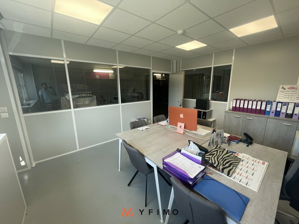 LOCATION ENTREPÔTS ET LOCAUX D'ACTIVITÉ AUBERGENVILLE (78410) | 78_1363 | photo 4