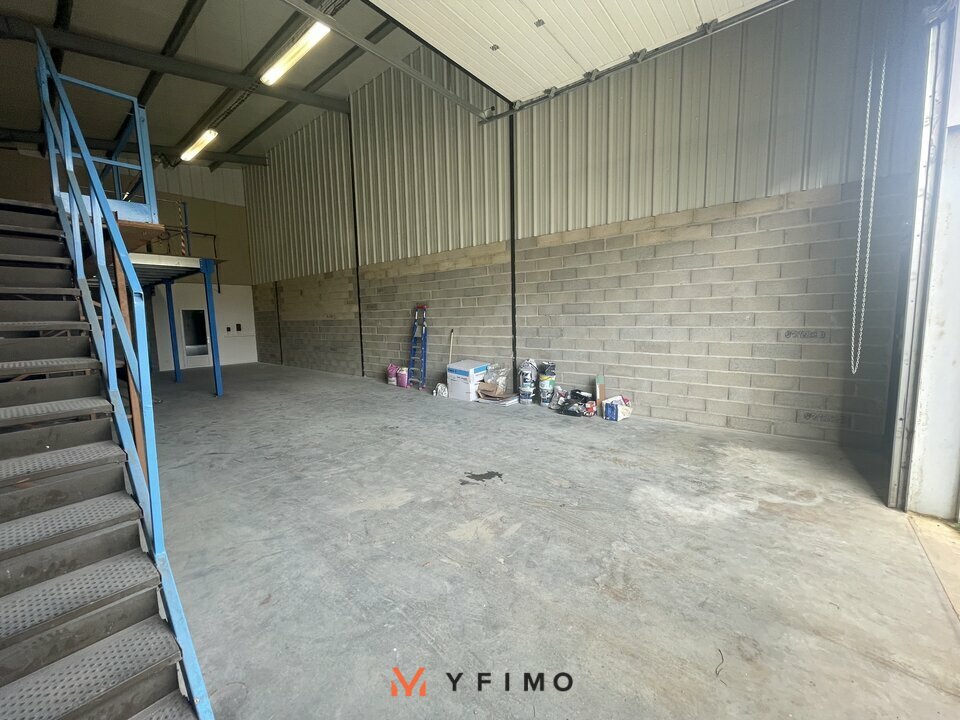 LOCATION ENTREPÔTS ET LOCAUX D'ACTIVITÉ ECQUEVILLY (78920) | 78_1480 | photo 2