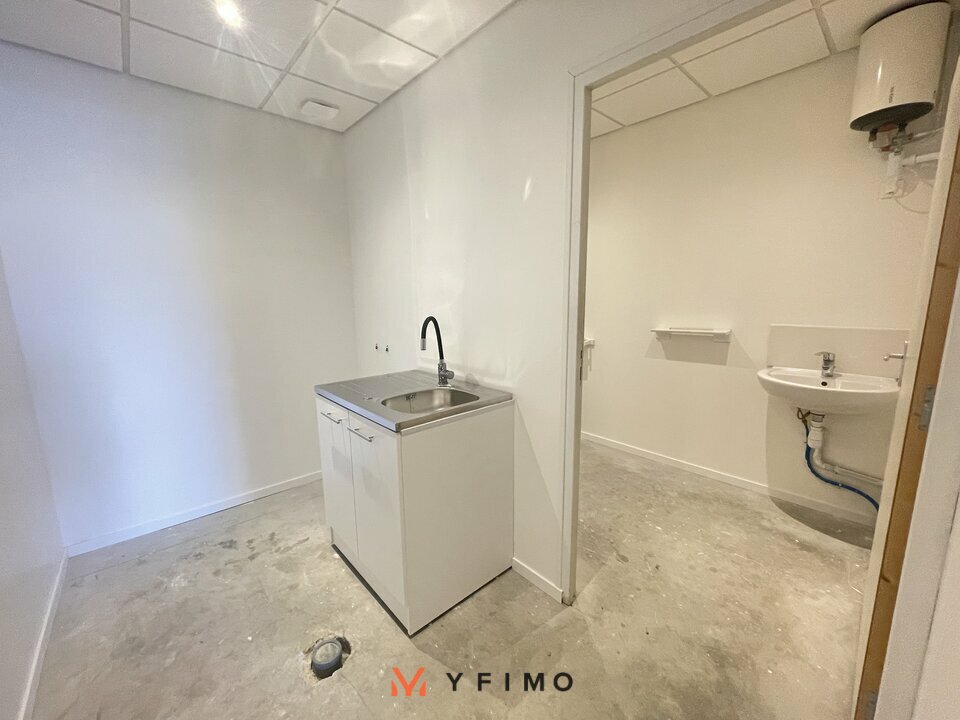 LOCATION ENTREPÔTS ET LOCAUX D'ACTIVITÉ ECQUEVILLY (78920) | 78_1480 | photo 5