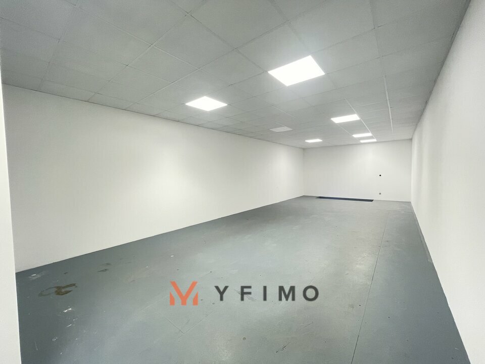 LOCATION ENTREPÔTS ET LOCAUX D'ACTIVITÉ AUBERGENVILLE (78410) | 78_1578 | photo 6