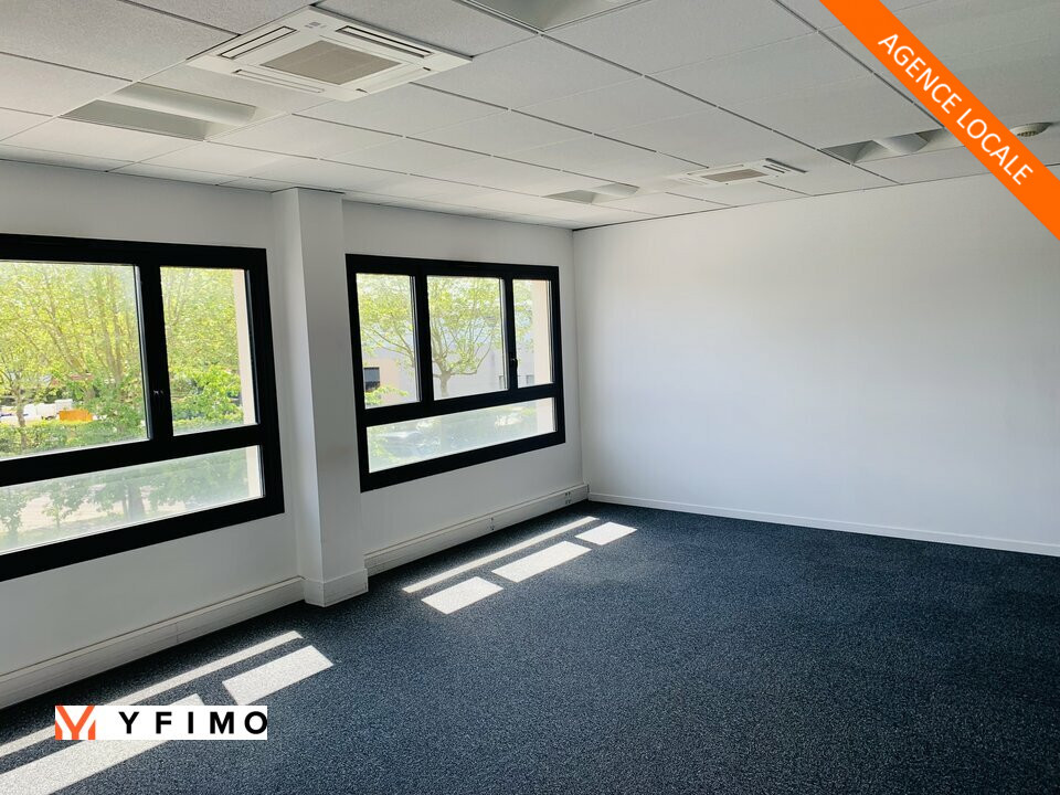 LOCATION BUREAUX CHANTELOUP LES VIGNES (78570) | 78_0584 | photo 1