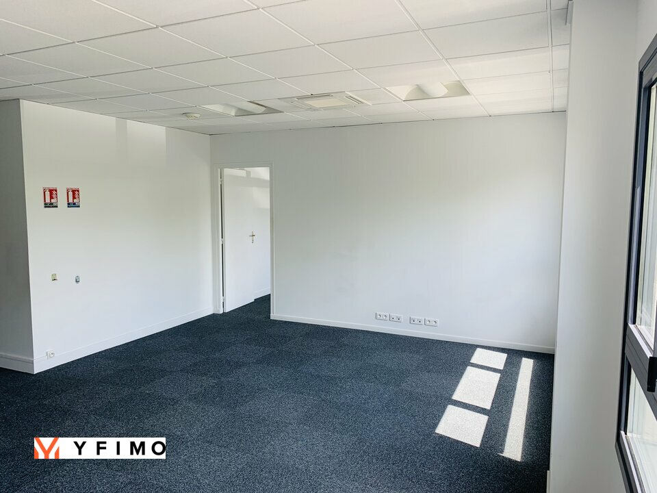 LOCATION BUREAUX CHANTELOUP LES VIGNES (78570) | 78_0584 | photo 3