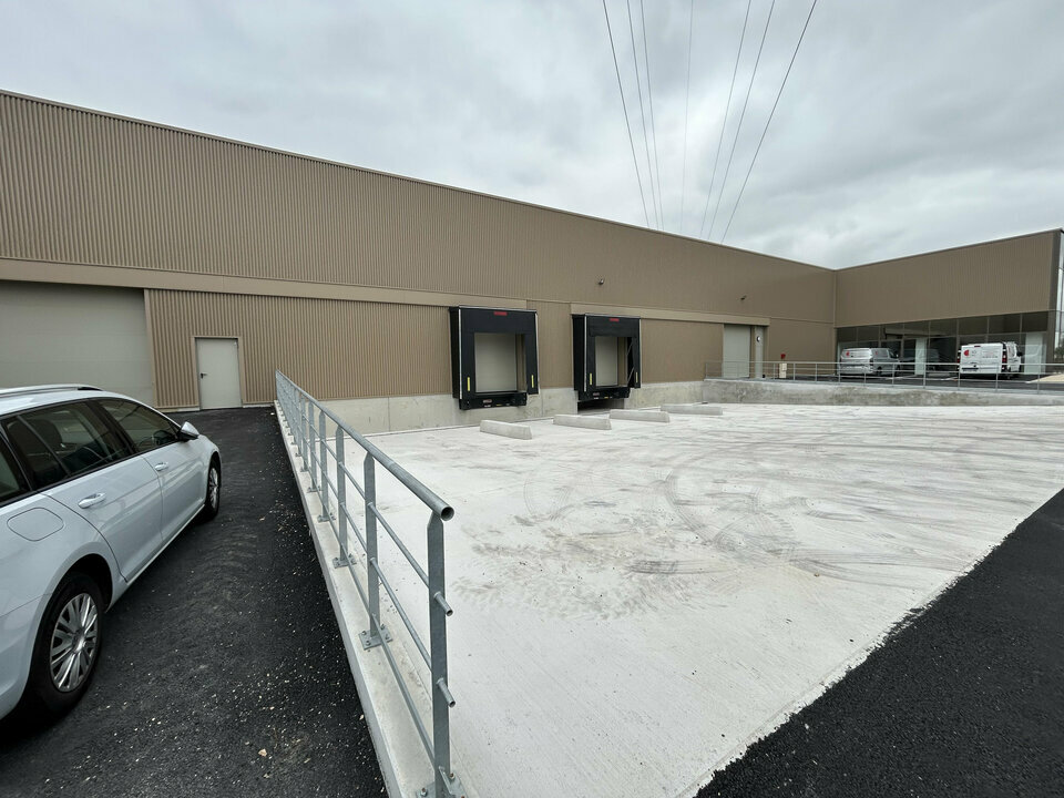 VENTE ENTREPÔTS ET LOCAUX D'ACTIVITÉ TREMBLAY EN FRANCE (93290) | 93_0072 | photo 2