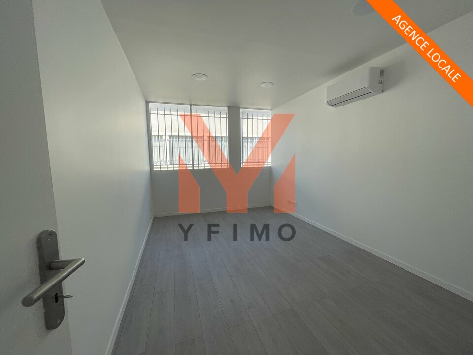 LOCATION ENTREPÔTS ET LOCAUX D'ACTIVITÉ AUBERGENVILLE (78410) | 78_0609 | photo 4