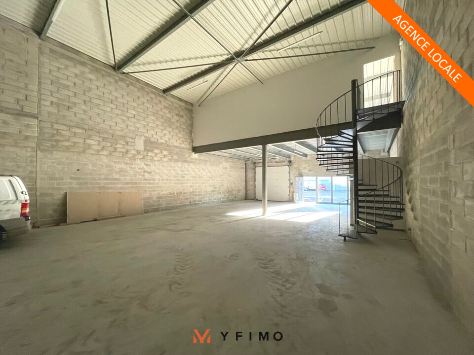 LOCATION ENTREPÔTS ET LOCAUX D'ACTIVITÉ MANTES LA VILLE (78200) | 78_1066 | photo 1