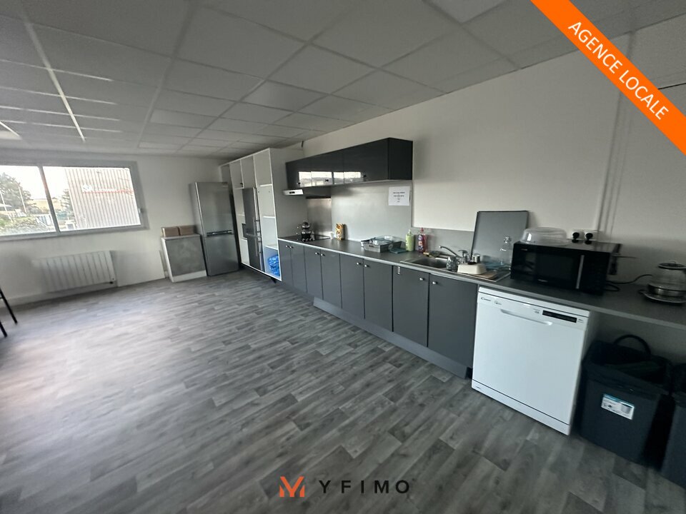 VENTE ENTREPÔTS ET LOCAUX D'ACTIVITÉ CHANTELOUP LES VIGNES (78570) | 78_0974 | photo 8