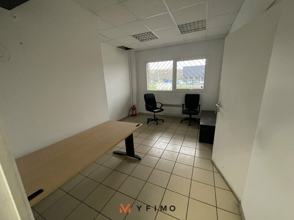 LOCATION ENTREPÔTS ET LOCAUX D'ACTIVITÉ EPONE (78680) | 78_0634 | photo 4
